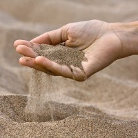Как удобрить песчаную почву- несколько рекомендаций